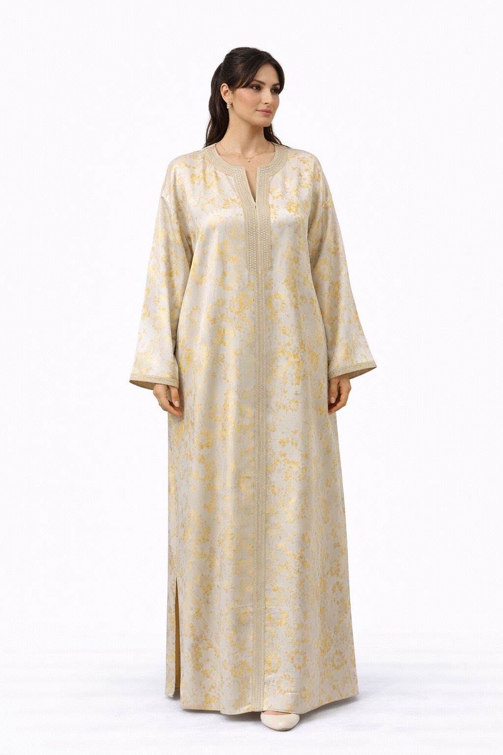 Robe longue brodée dorée – Élégance orientale